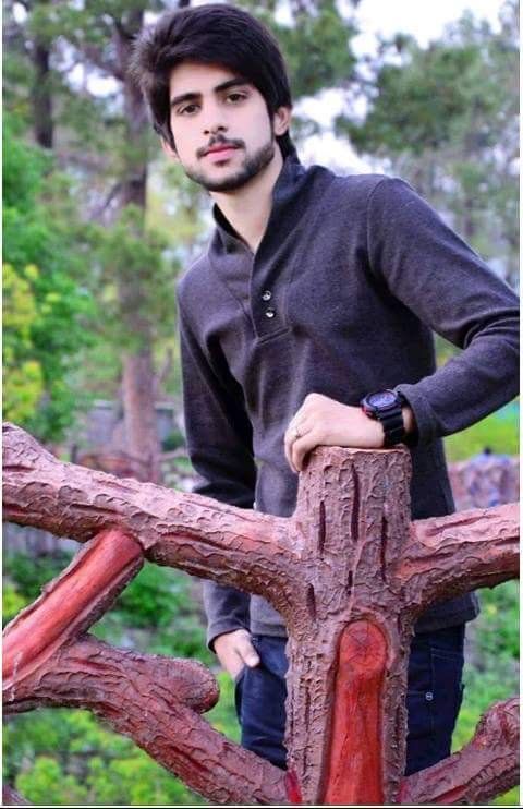 Omar Siddiqui, 32, Business Owner from Lahore